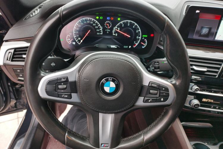 Used BMW 5 Series 2019 525Li M Sport Package
