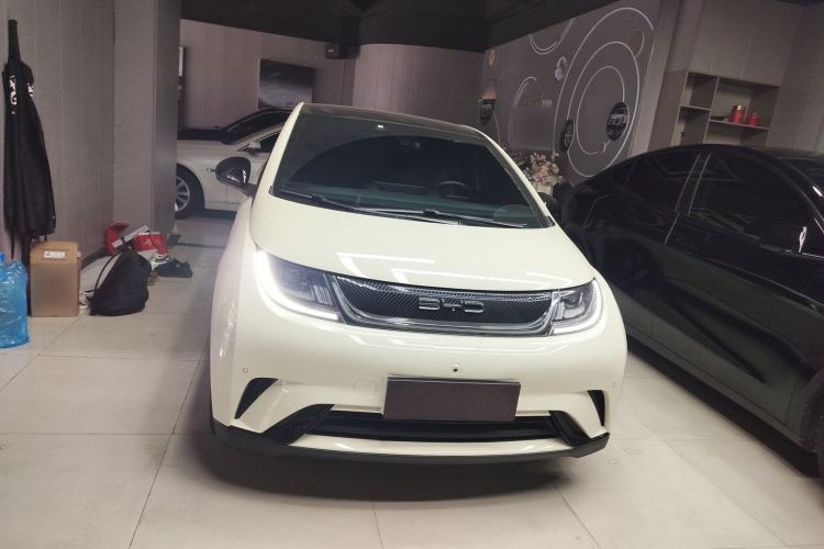 Used BYD Dolphin 2023 420 km Fashion Edition
