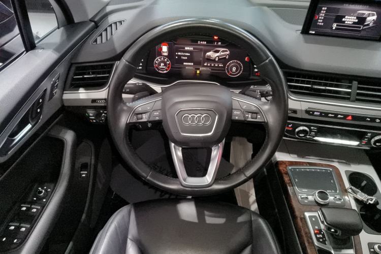 Used Audi Q7 2018 45 TFSI Technology Edition
