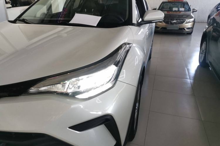 Used Toyota IZOA 2021 2.0L Yichi Version
