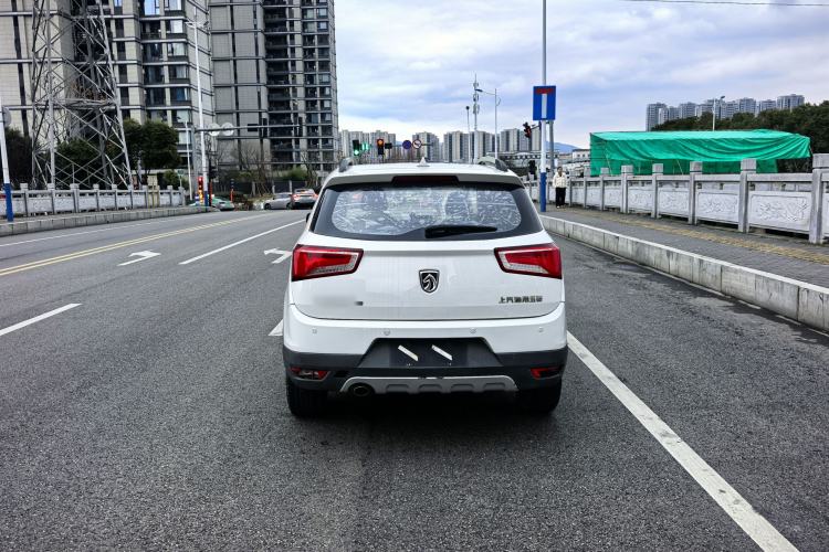 Used Baojun 560 2016 1.5T Manual Luxury Model
