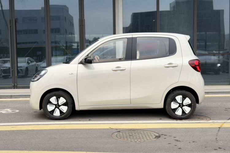 Used Wuling Hongguang MINIEV 2025 Four-Door Version Advanced Edition
