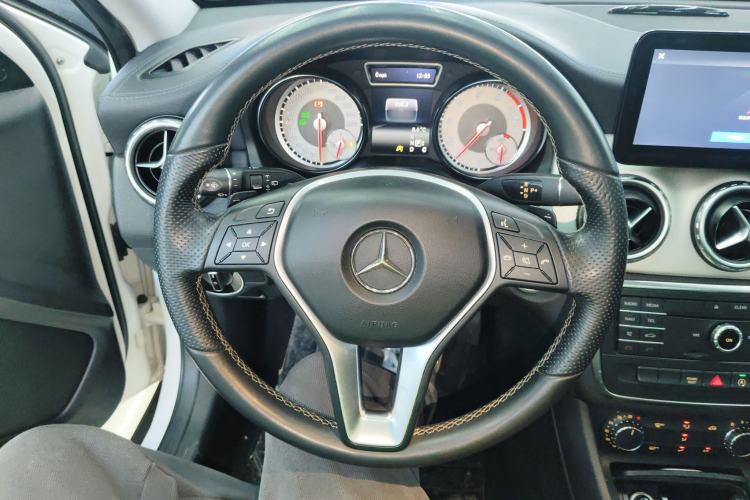 Used Mercedes-Benz GLA 2016 GLA 200 Fashion Model