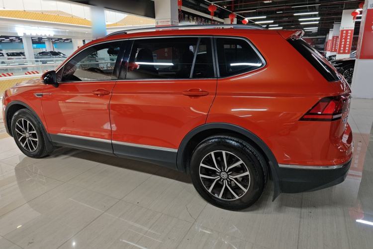 Used Volkswagen Tiguan L 2017 330TSI Automatic Two-Wheel Drive Luxury Edition