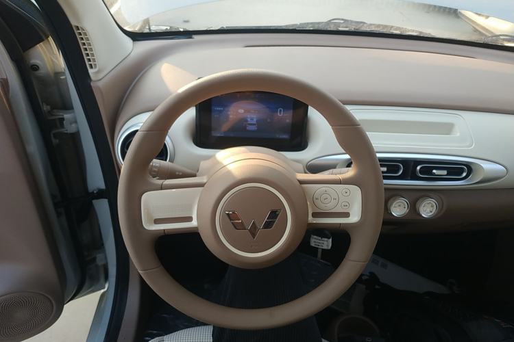 Used Wuling Hongguang MINIEV 2025 Four-Door Version Advanced Edition
