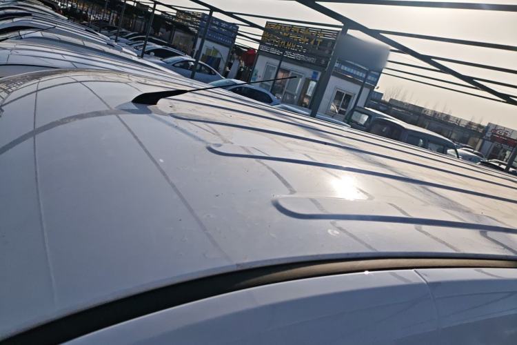 Used Wuling Yangguang 2024 300KM Comfort Version Passenger Van 75kW