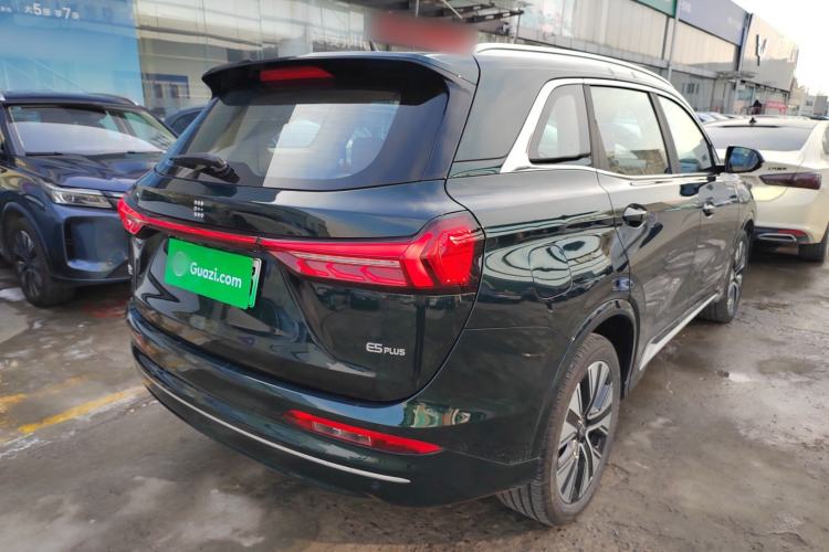 Used  E5 PLUS 2025 165 km Long-Range Version PLUS 7-Seater