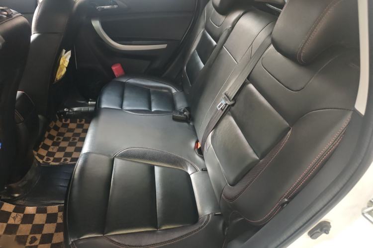 Used Changan CS35 2015 1.6L Manual Luxury Model China IV Standard
