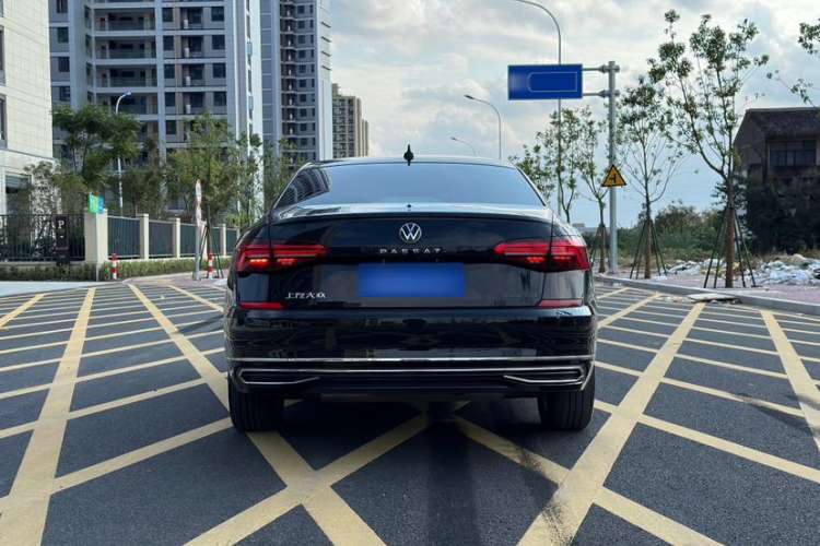 Used Volkswagen Passat 2020 330TSI Elite Edition China VI
