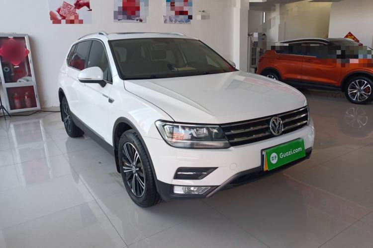 Used Volkswagen Tiguan L 2020 330TSI Automatic Two-Wheel Drive Panoramic Comfort Edition China VI Standard
