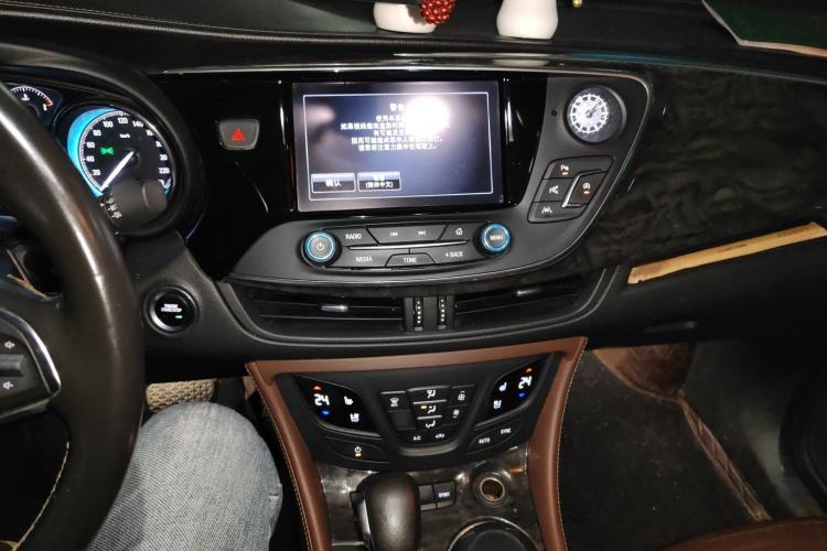 Used Buick Envision 2016 28T Four-Wheel Drive Luxury Model
