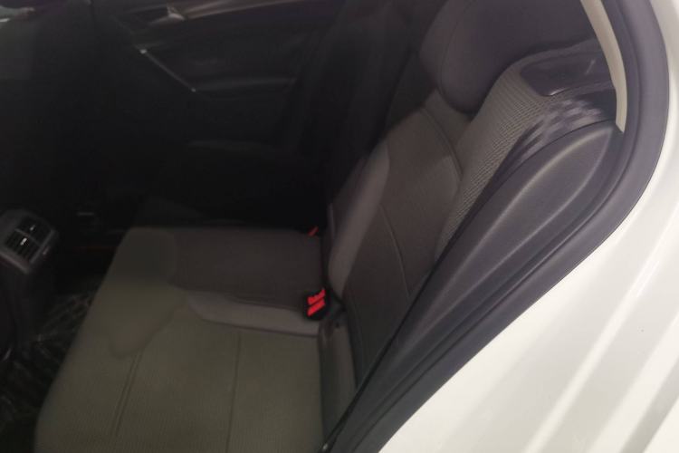 Used Volkswagen Golf 2016 230TSI Automatic Comfort Version
