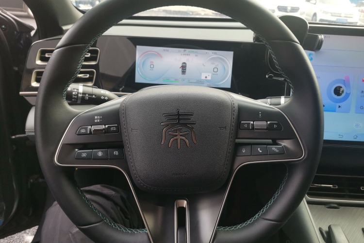 Used BYD Qin L 2024 DM-i 120KM Excellence Model
