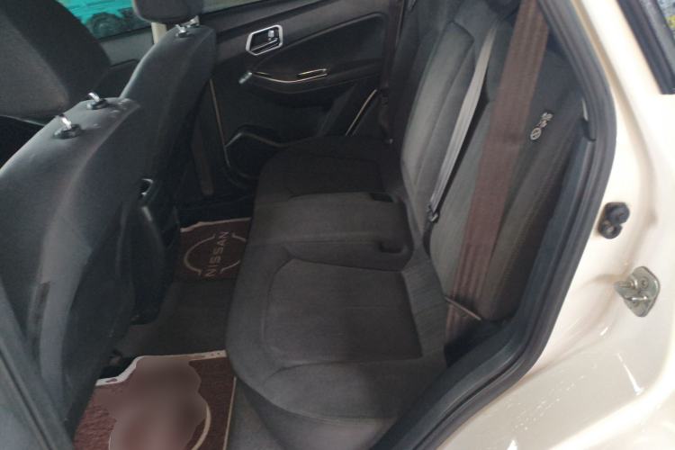 Used Venucia T70 2015 1.6L Manual Ruixing Edition
