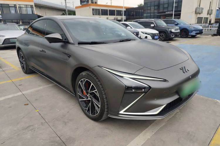 Used  L7 2022 Dynamic Model
