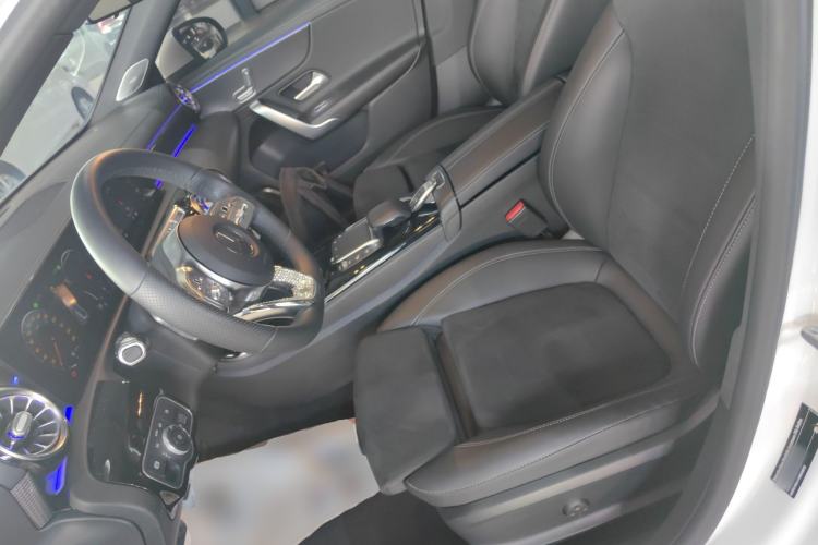 Used Mercedes-Benz A-Class 2020 Restyled A 200 L Sport Sedan Fashion Version
