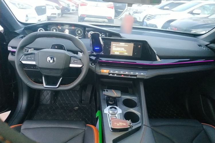 Used Changan UNI-V 2023 1.5T Prestige Model
