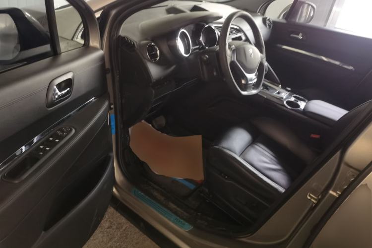 Used Peugeot 3008 2015 2.0L Automatic Trend Edition
