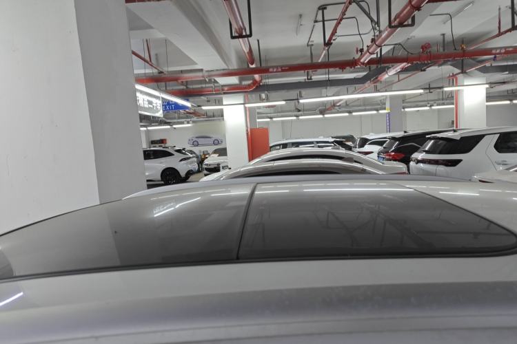 Used Zotye SR7 2017 1.5T CVT Cube Dream Edition
