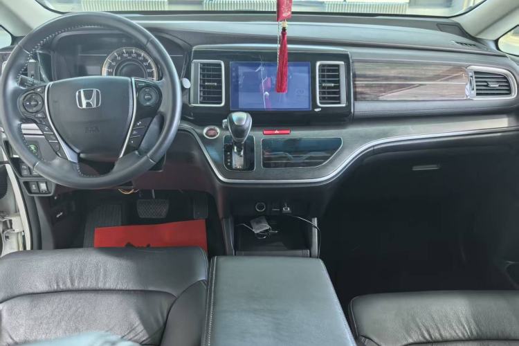 Used Honda Elysion 2016 2.4L Luxury Edition