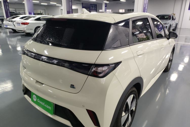 Used BYD Dolphin 2023 420 km Fashion Edition