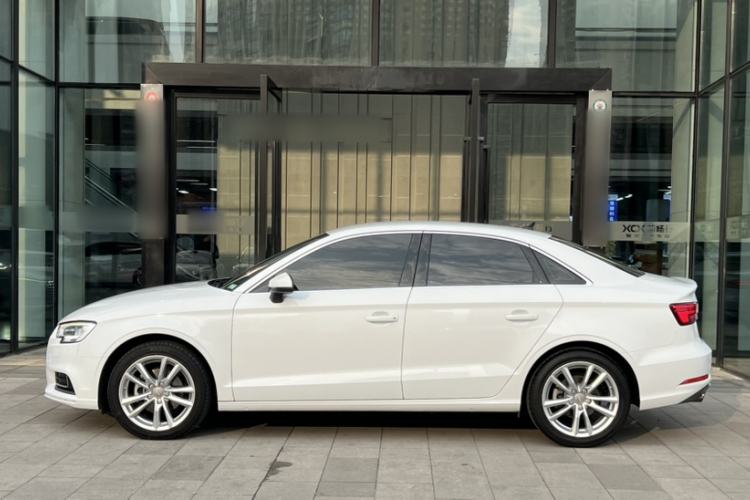 Used Audi A3 2019 Limousine 35 TFSI Ambition China V