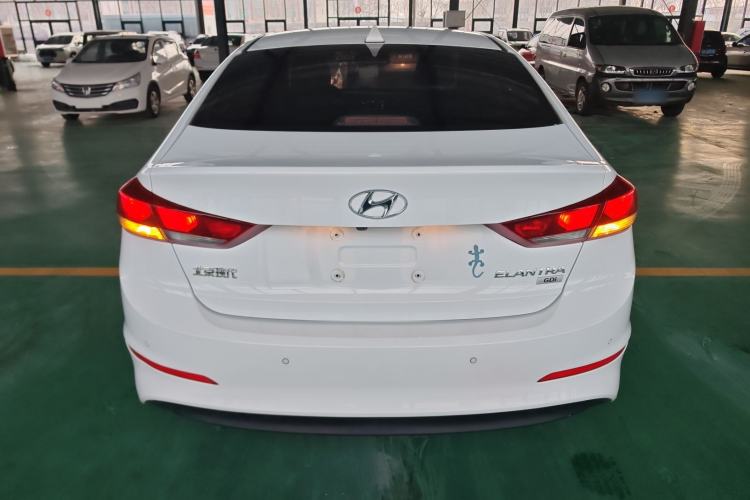 Used Hyundai Elantra 2016 1.6L Automatic ZhiXuan – Elite Version
