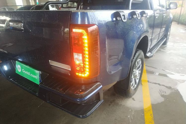 Used Isuzu TAGA Dargo H 2021 3.0T Diesel Manual 4x4 Value Edition Long Wheelbase 4KH1CT6H1
