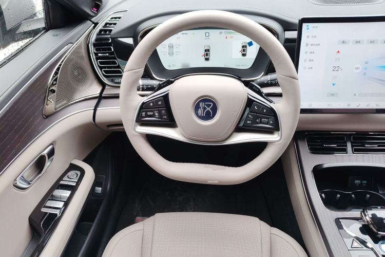 Used BYD Han 2025 EV with 701 km of Laser Radar-Enabled Intelligent Driving