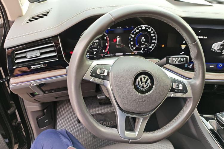 Used Volkswagen Touareg 2020 3.0 TSI Luxury Edition China VI
