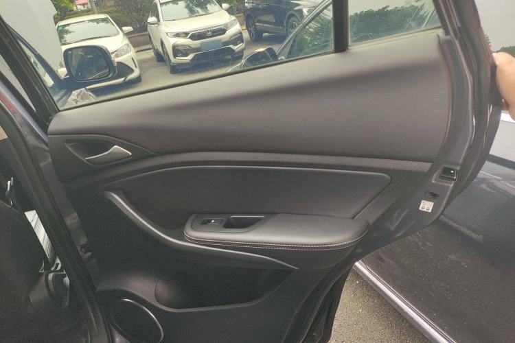 Used BYD Song 2021 Classic Edition 1.5T Automatic Elite Model
