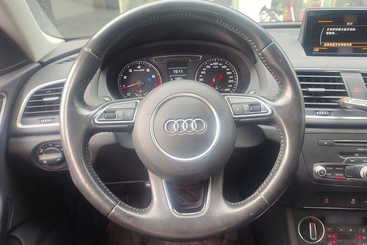 Used Audi Q3 2017 35 TFSI Fashion Model
