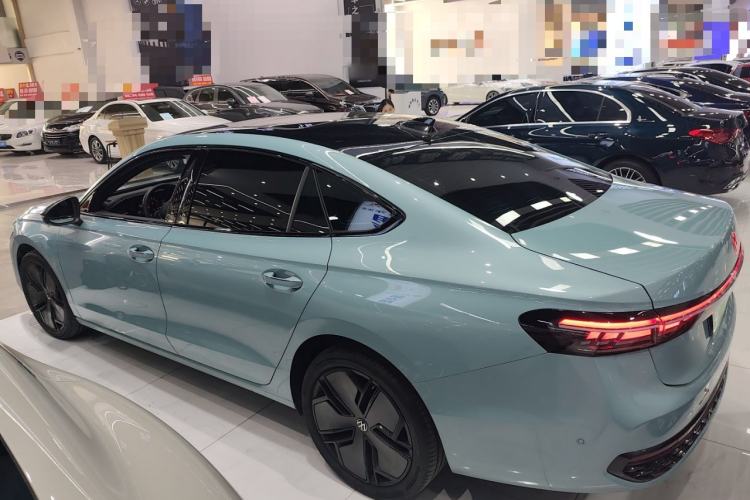 Used Volkswagen Passat 2025 Pro 380TSI Starry Dragon Luxury Edition
