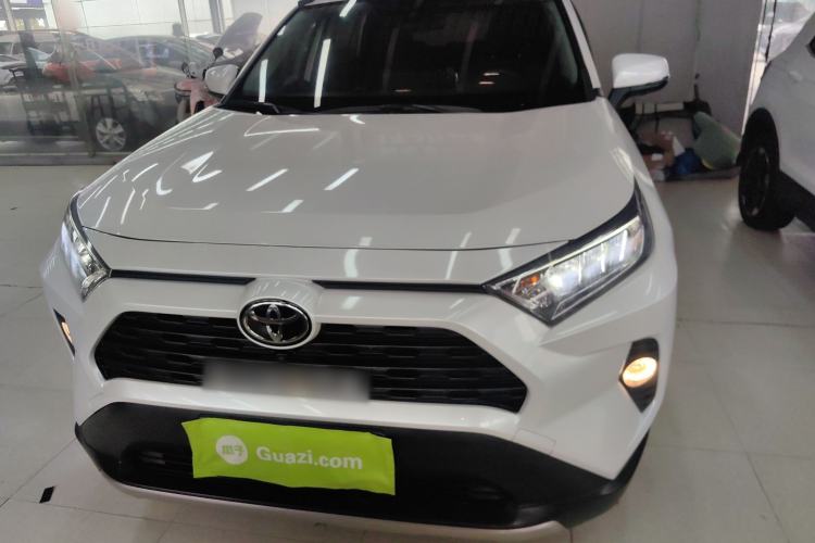 Used Toyota RAV4 2021 2.0L CVT Two-Wheel Drive Fashion PLUS Edition
