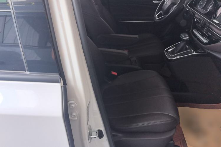 Used GAC Trumpchi M6 2019 270T DCT Luxury Edition (6-seater) China VI
