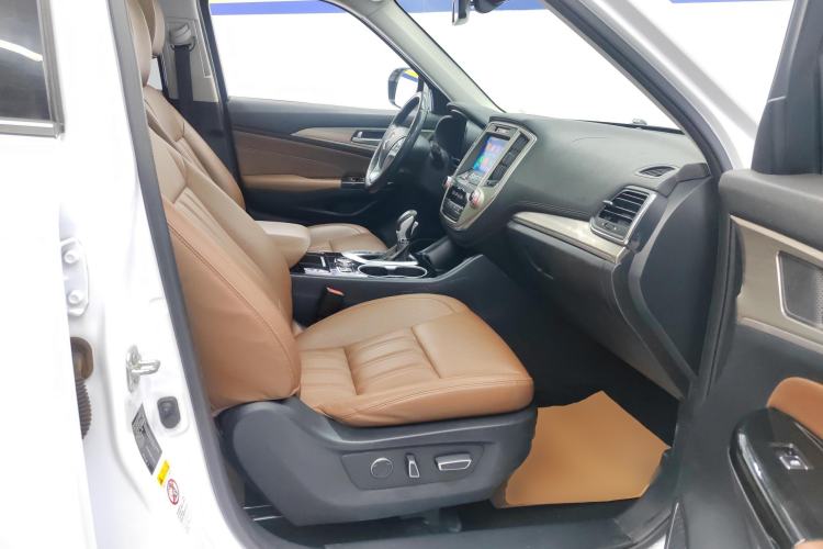 Used Changan CS95 2017 2.0T Two-Wheel Drive Zhitu Edition
