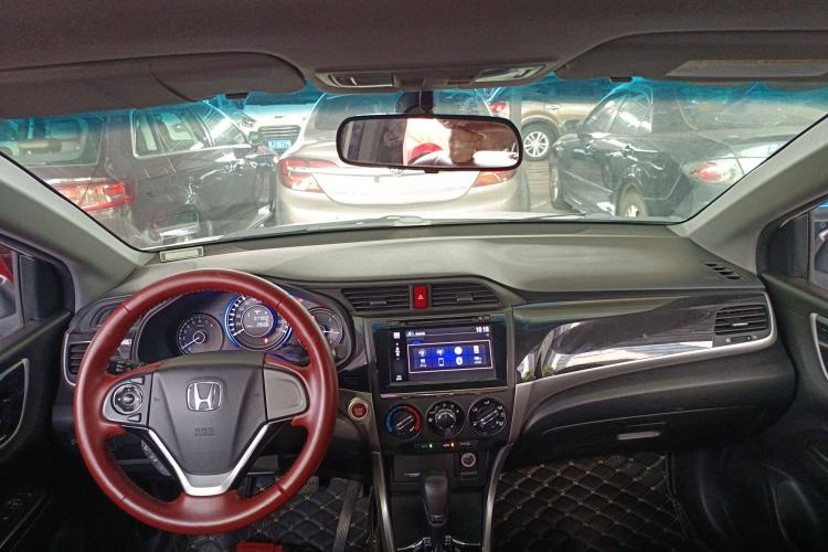 Used Honda Crider 2015 1.8L Automatic Ultra-Configured Limited Edition
