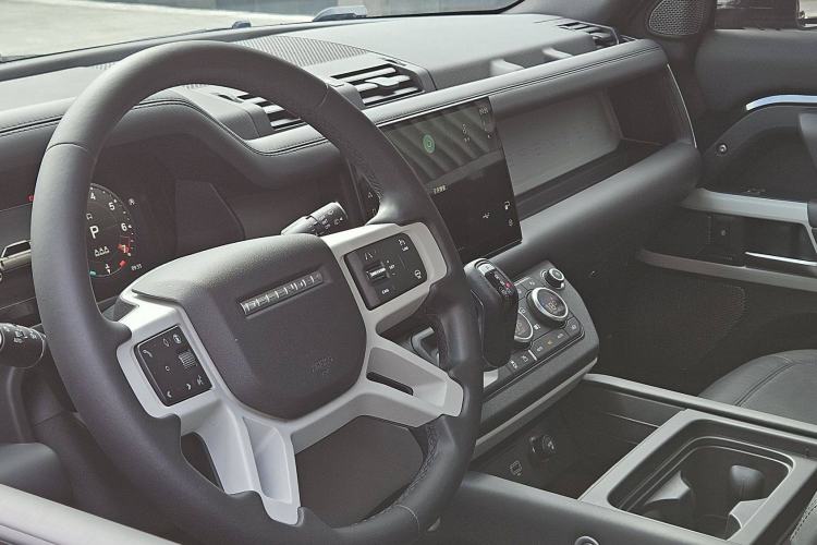 Used Land Rover Defender 2024 110 3.0T P400 XS