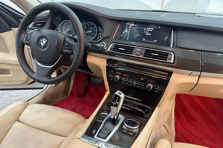 Used BMW 7 Series 2013 740Li Leading Model
