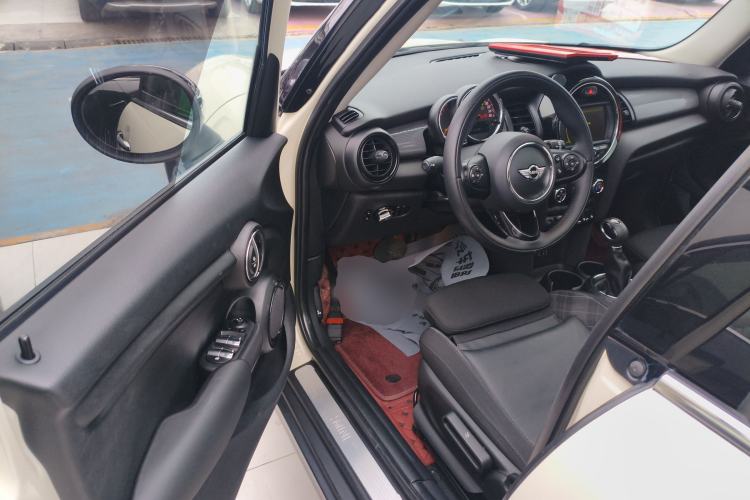 Used  MINI 2015 1.5T COOPER Fun Five-Door Edition