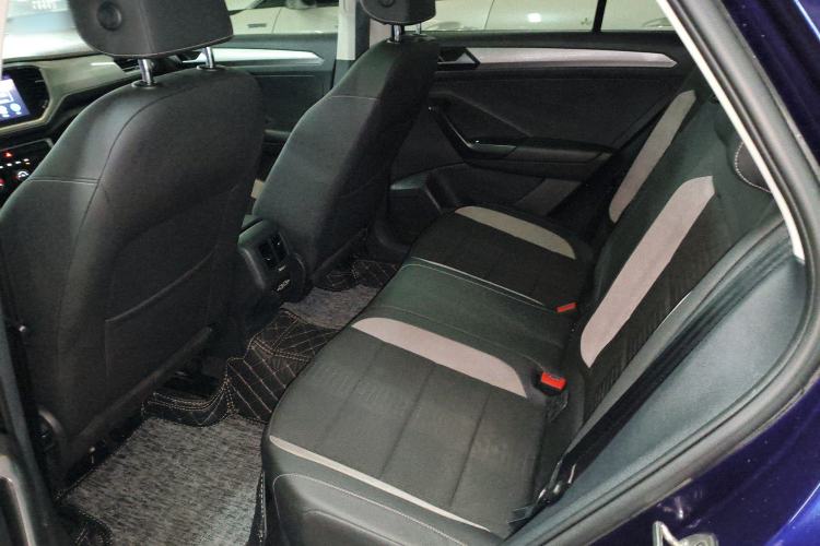 Used Volkswagen T-ROC 2018 230TSI DSG Two-Wheel Drive Advanced Version China V Standard
