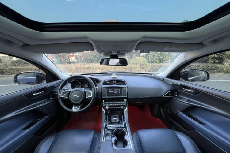 Used Jaguar XE 2017 2.0T 200 PS R-Sport
