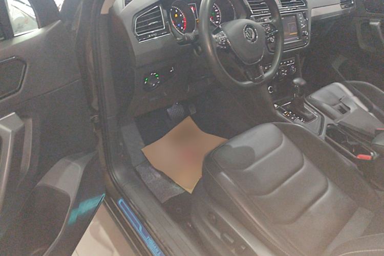 Used Volkswagen Tiguan L 2018 330TSI Automatic Two-Wheel Drive Luxury Edition