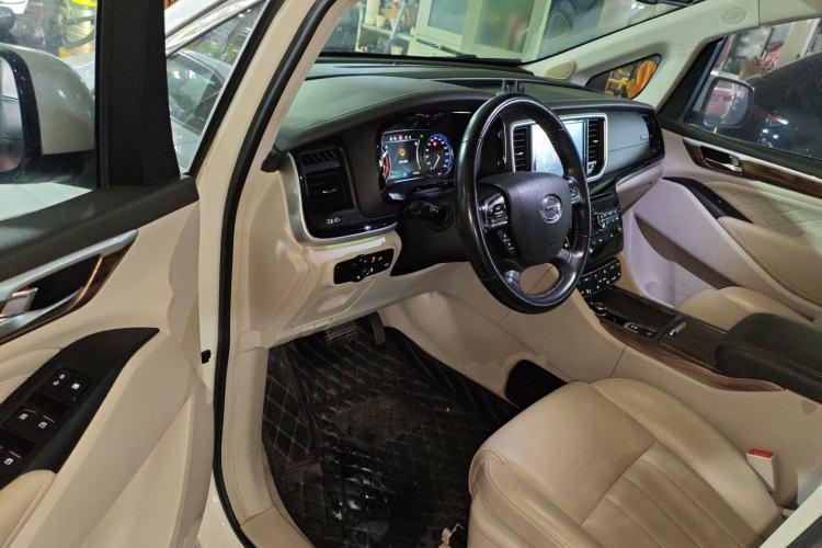 Used GAC Trumpchi M8 2018 320T Luxury Edition
