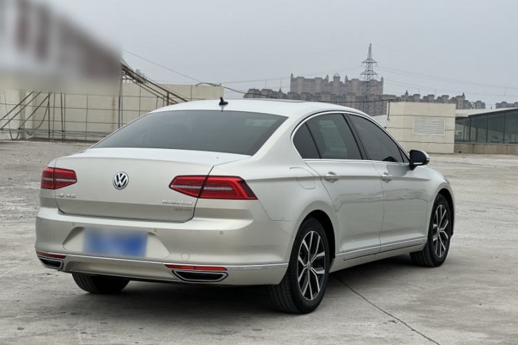 Used Volkswagen Magotan 2017 330TSI DSG Luxury Model