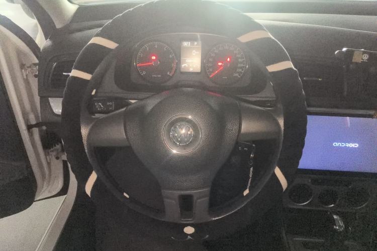 Used Volkswagen Lavida 2013 Revised Classic 1.6L Automatic Fashion Edition