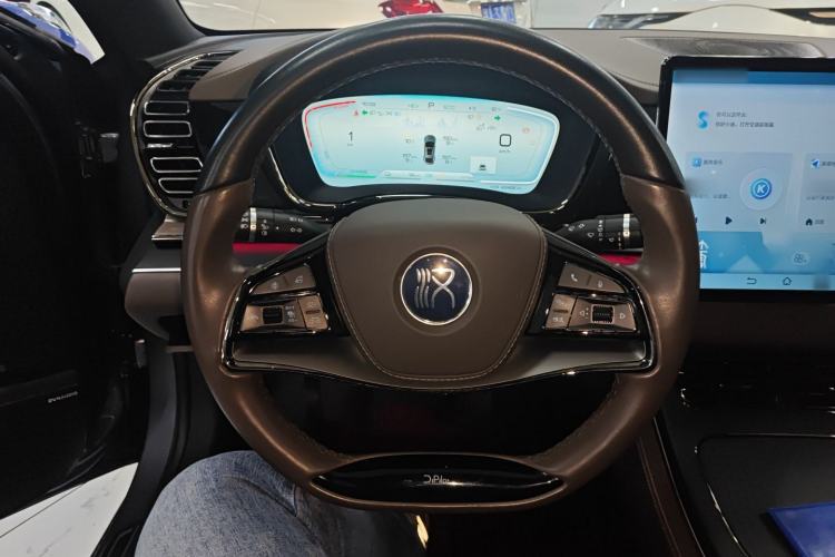 Used BYD Han 2022 DM-i 121KM Prestige Model
