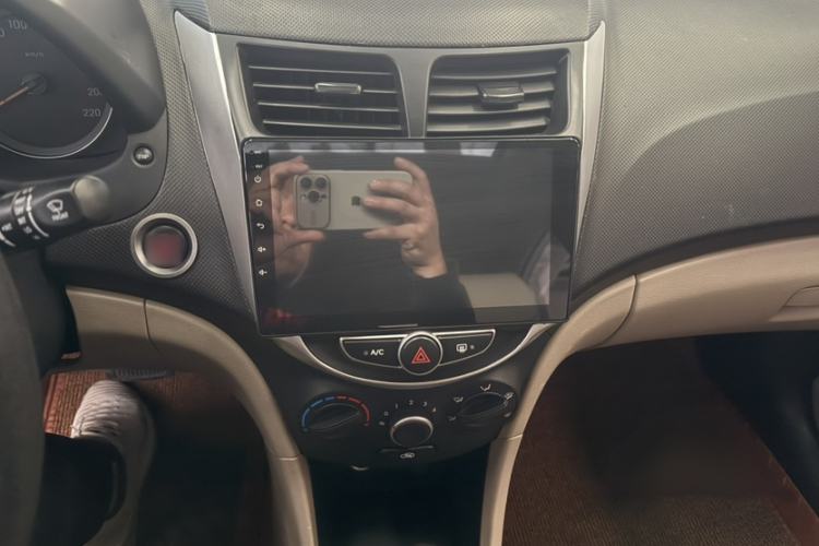 Used Hyundai Verna 2014 1.4L Automatic Leading-Edge GLX
