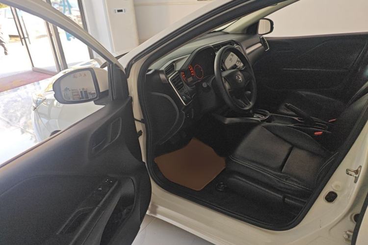 Used Honda Gienia 2017 1.5L CVT Classic Edition
