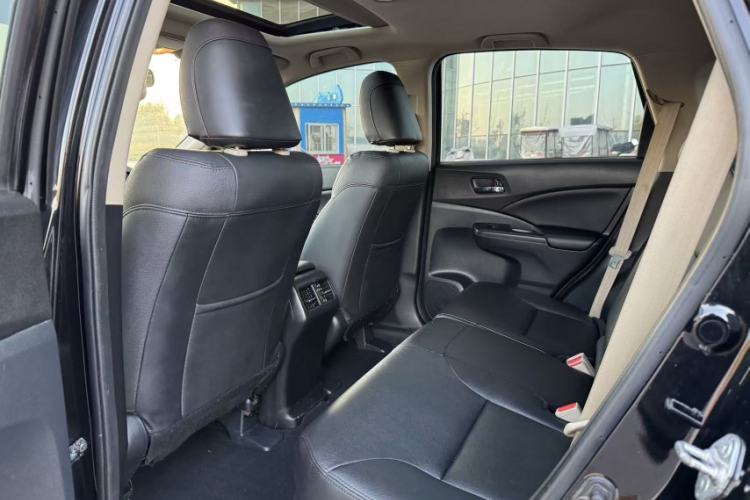 Used Honda CR-V 2016 2.0L two-wheel drive Urban Edition
